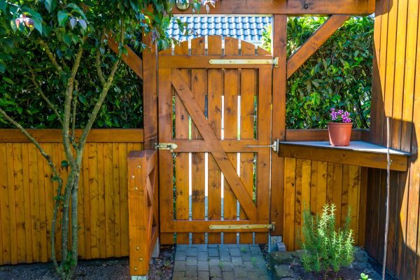 Wood Gate Repair in Merced